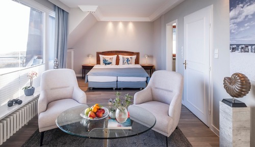 Suite Junior, vue mer, en bord de plage (Loggia)