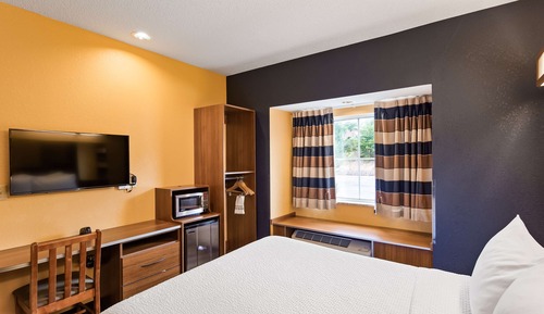 Chambre Standard, 1 grand lit, accessible aux personnes à mobilité réduite