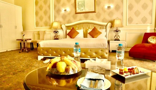 Paradise Imperial Suite - Direct Sea View  & Pool View