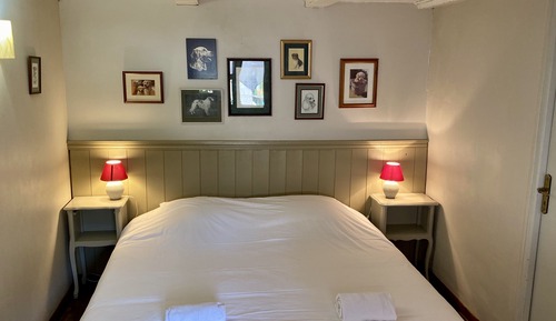 Chambre Standard Double ou avec lits jumeaux, salle de bains attenante (Myrtilles)