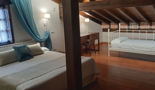 Chambre Quadruple, bain à remous