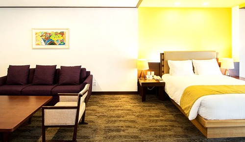 Suite, 1 grand lit (Slope View)