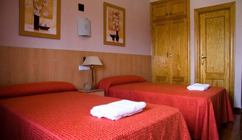 Chambre Double, 2 lits une place