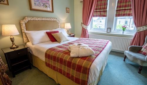 Chambre Double, salle de bains attenante