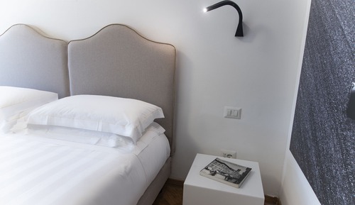 Chambre Standard Double ou avec lits jumeaux, salle de bains attenante