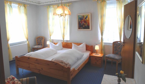 Chambre Triple, salle de bains privée