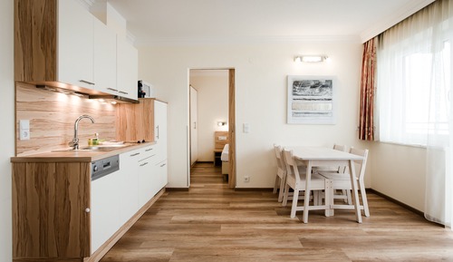Suite Familiale, 1 chambre, réfrigérateur et four à micro-ondes, vue montagne