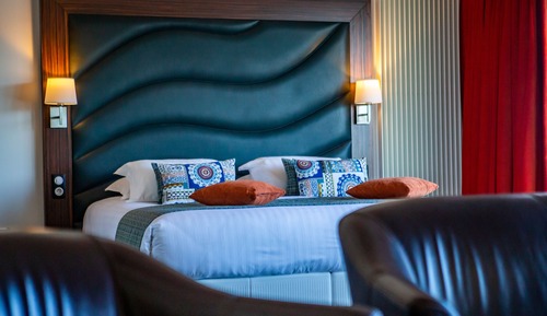 Suite Junior, 1 très grand lit, vue mer