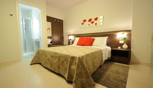 Chambre Double, salle de bains privée