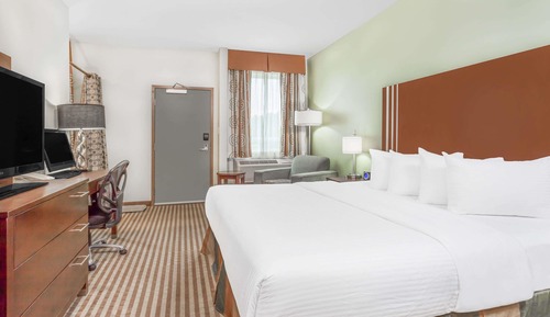 Chambre, 1 très grand lit, non-fumeurs