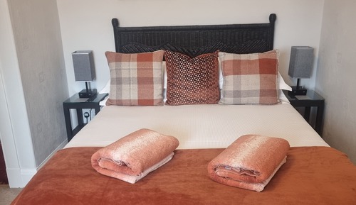 Chambre Double, salle de bains attenante