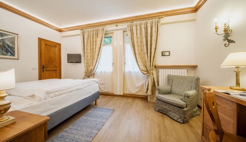 Chambre Standard Double ou avec lits jumeaux