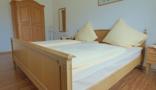 Appart'hôtel Familial, 2 chambres, non-fumeurs, vue jardin (Excluded 30 EUR cleaning fee)