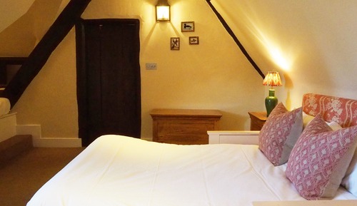 Chambre Familiale, plusieurs lits (Accessible by a steep stair case)