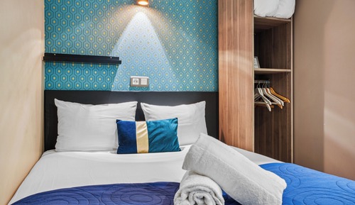 Studio, 1 lit double (2 pax, 106 rue de Paris)