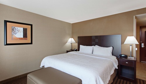 Chambre, 1 très grand lit, non-fumeurs