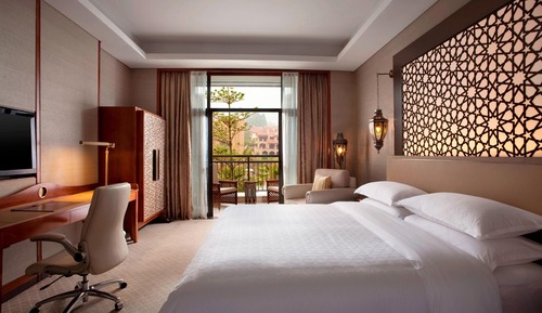 Chambre Deluxe, 1 très grand lit, balcon, vue jardin