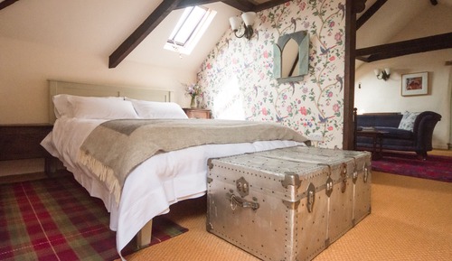 Suite Supérieure, salle de bains attenante (Jasmine - King )
