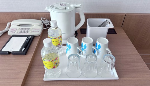 Chambre avec lits jumeaux, non-fumeurs (Adjoining, Compact)