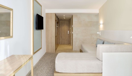 Suite Familiale, vue jardin (2 Adults & 3 Children)