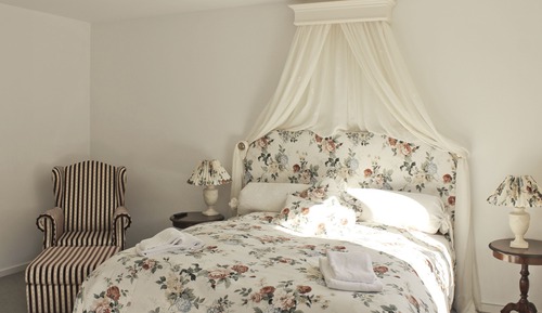 Chambre Confort Double ou avec lits jumeaux, salle de bains privée