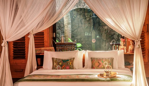 Suite (River Front)