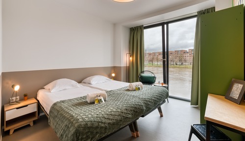 Chambre Double Confort, salle de bains privée, vue fleuve