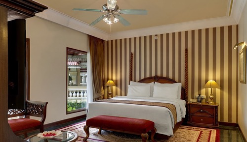 Chambre Exécutive, 1 très grand lit