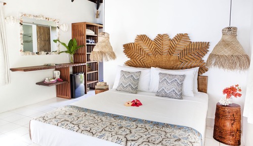 Studio, piscine privée, en bord de plage