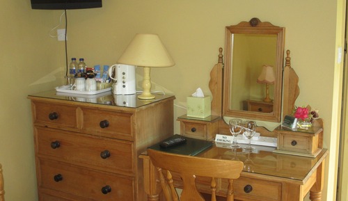 Chambre Double pour 1 personne, salle de bains privée