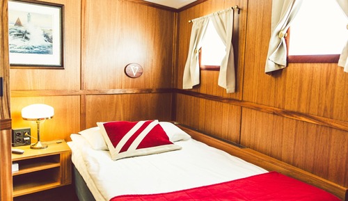 Chambre Simple Économique, salle de bains commune