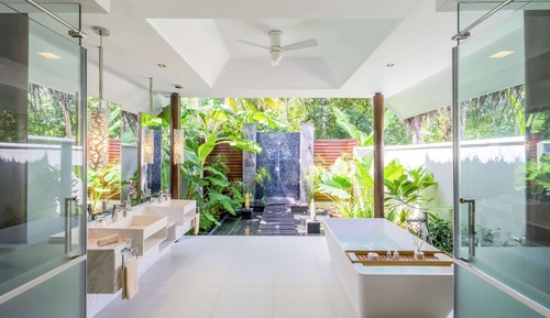 Deluxe Family Beach Pool Villa