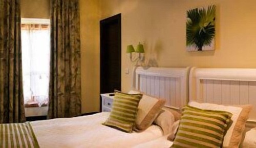Chambre avec lits jumeaux