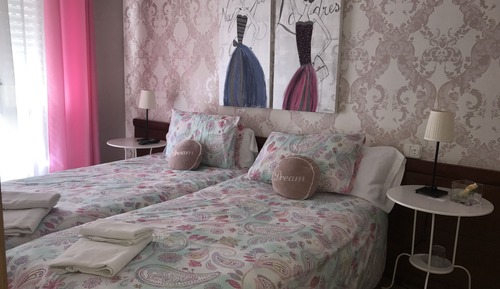Chambre Double, salle de bains privée