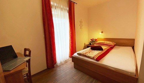 Chambre Économique Double ou avec lits jumeaux