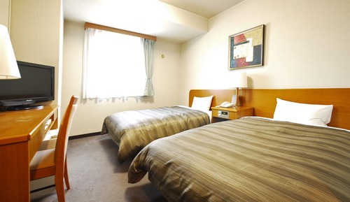 Chambre avec lits jumeaux, plusieurs lits, fumeurs