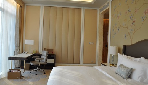 Chambre Deluxe, 1 très grand lit, en angle