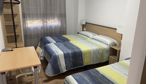 Chambre Triple, 3 lits une place