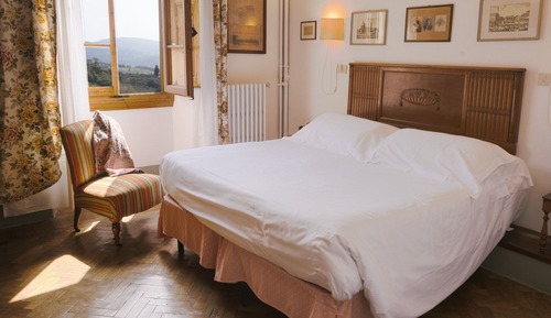 Chambre Confort Double ou avec lits jumeaux (with air conditioning)