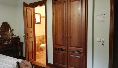 Chambre Triple, vue montagne (Dryopi)