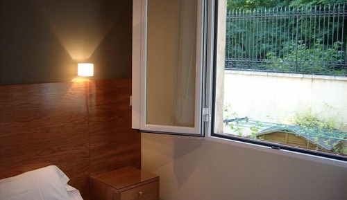 Chambre Simple, salle de bains privée