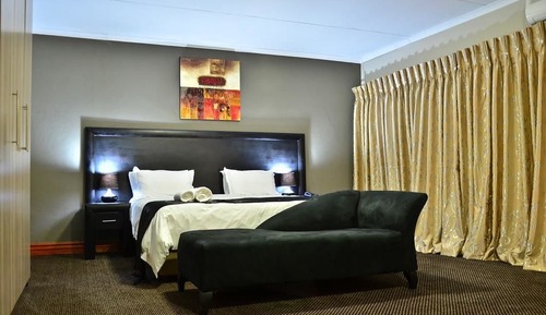Chambre Standard Double ou avec lits jumeaux
