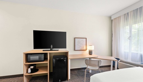 Chambre, 2 grands lits, accessible aux personnes à mobilité réduite, baignoire