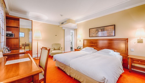 Chambre Double Affaires, salle de bains privée