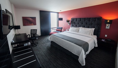 Chambre Standard, 1 très grand lit, accessible aux personnes à mobilité réduite (Mobility)