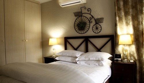 Suite (Self-catering 2)