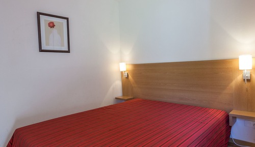 3 pièces 6 personnes supérieur