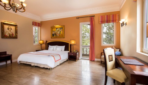 Chambre Luxe, vue partielle sur le lac
