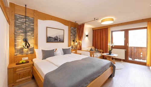 Chambre Double Supérieure, balcon, vue vallée