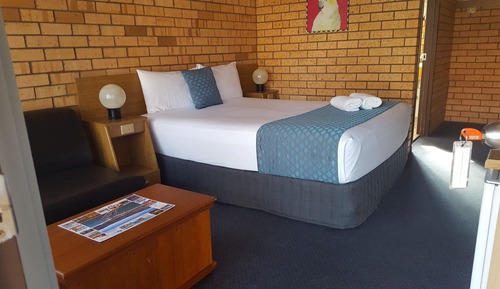 Chambre Standard, 1 grand lit, accessible aux personnes à mobilité réduite